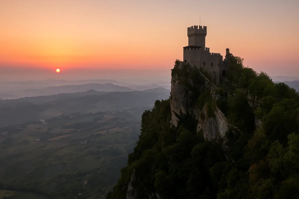 La Rocca all'alba: perché salire alle 6 del mattino è tutta un'altra cosa
