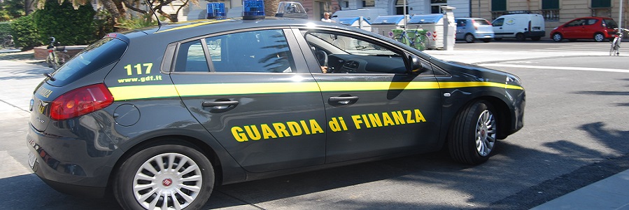 Furti e rapine al porto di Palermo: blitz con 21 arresti