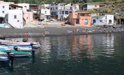Turismo in crisi anche alle Eolie