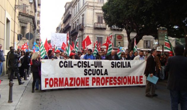 Palermo, formazione: tornano a protestare i lavoratori