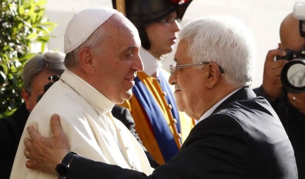 Peres in Vaticano : tocchiamo ferro!