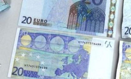 20 mila euro falsi in tasca, arrestato un venditore ambulante