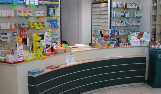 Ddl concorrenza, l'allarme di Federfarma: "La mafia si accaparrerà le farmacie"