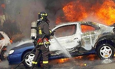 Auto in fiamme e danneggiate alle stazione di Bagheria