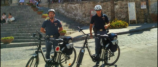 Cefalù: a vigilare sul centro storico arriva la Polizia in bici