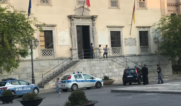 Il sindaco Giunta rassegna le dimissioni